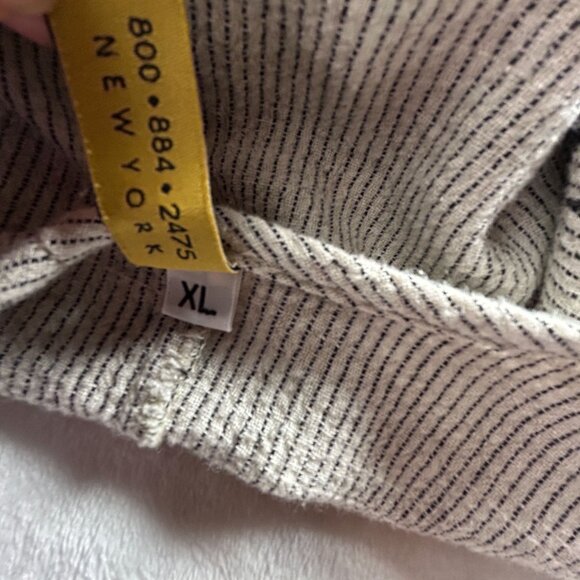 Staley Gretzinger Women Abstract Long Sleeve V-Neck Top XL Lagenlook White Black - Picture 4 of 8